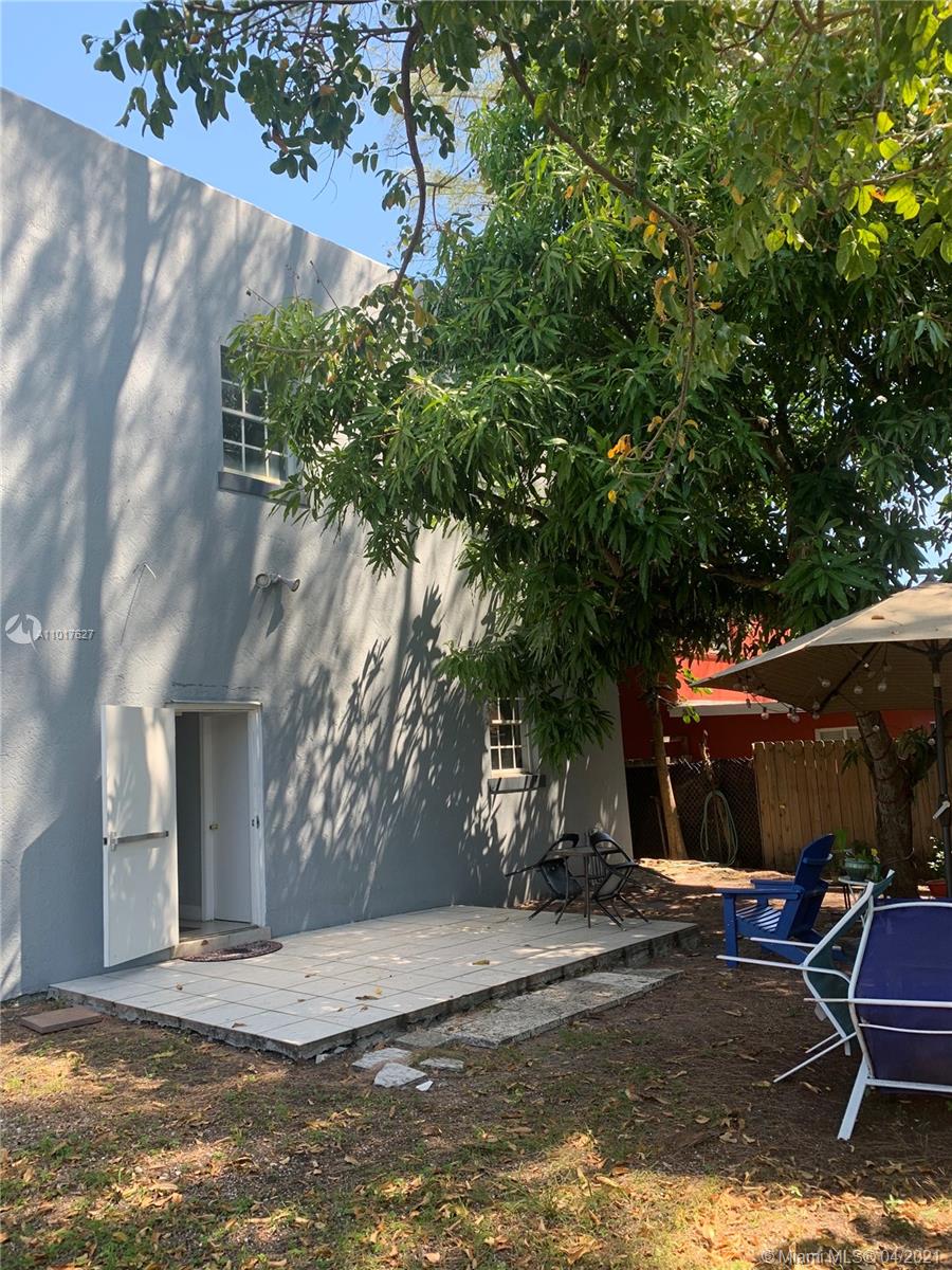See details / 4600 sq. ft. $ 2021-03-23 0 Photo