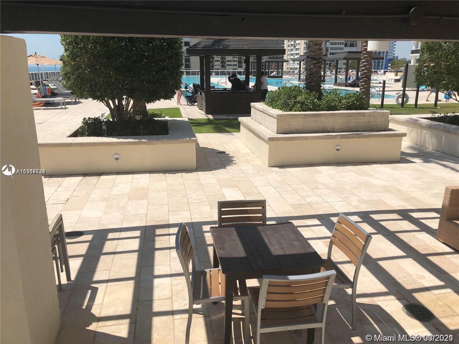 See details 3208 2 / 2 1458 sq. ft. $ 2021-03-28 0 Photo