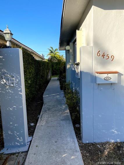 See details / 2333 sq. ft. $ 2021-03-24 0 Photo