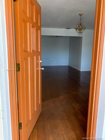 See details / 2333 sq. ft. $ 2021-03-24 0 Photo