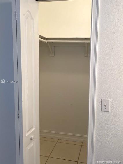 See details / 2333 sq. ft. $ 2021-03-24 0 Photo