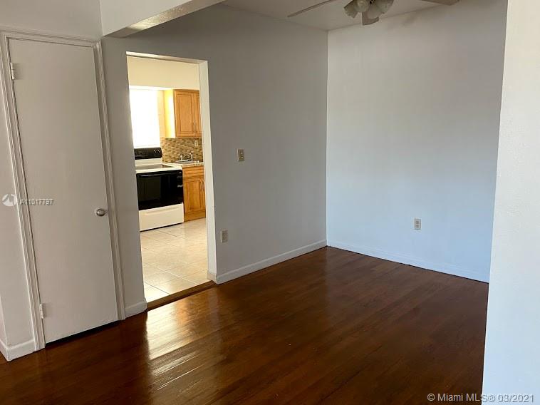 See details / 2333 sq. ft. $ 2021-03-24 0 Photo