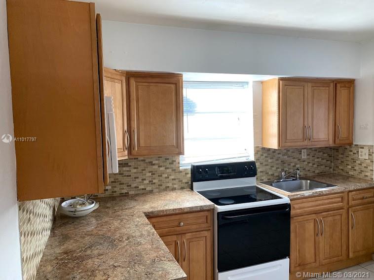 See details / 2333 sq. ft. $ 2021-03-24 0 Photo