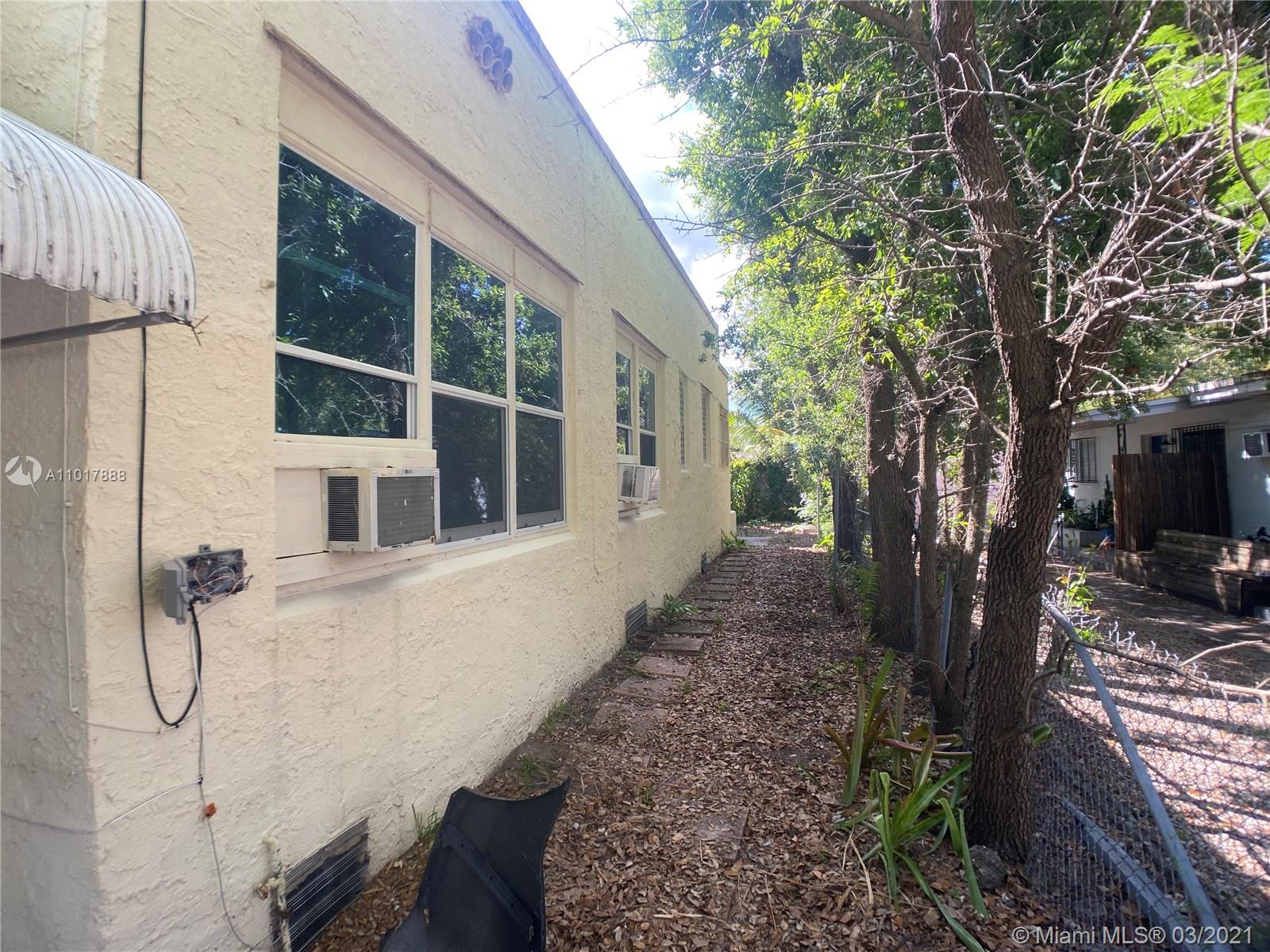 See details / 2913 sq. ft. $ 2021-03-24 0 Photo