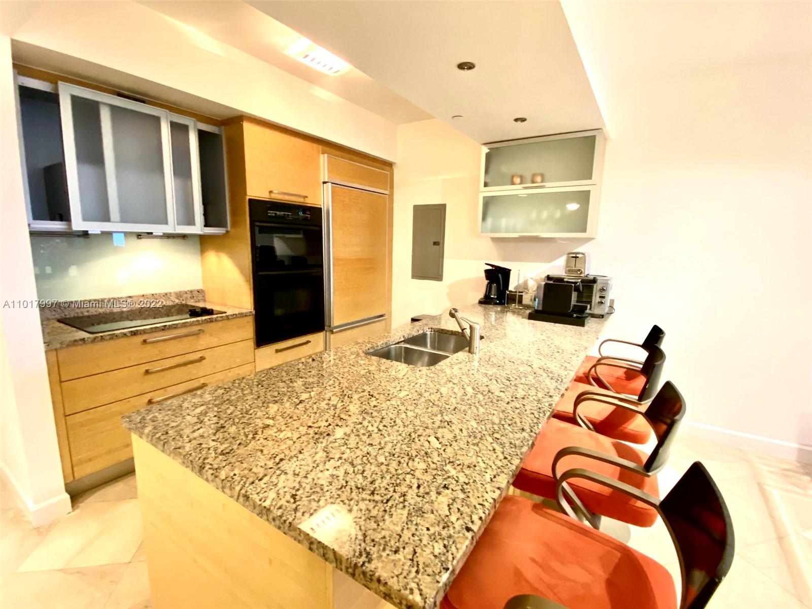 Ver detalles 3303 2 / 3 1733 sq. ft. $ 2021-03-24 0 foto