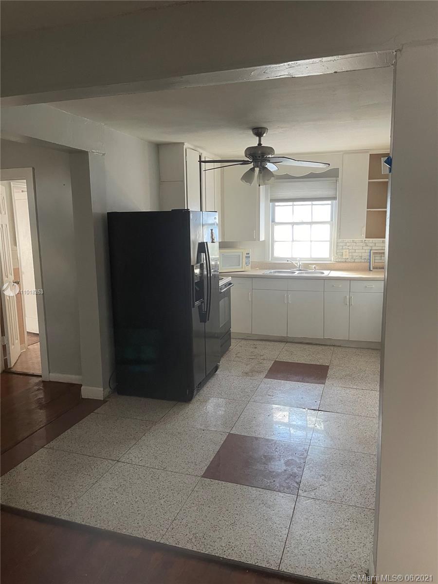 See details / 3597 sq. ft. $ 2021-03-24 0 Photo
