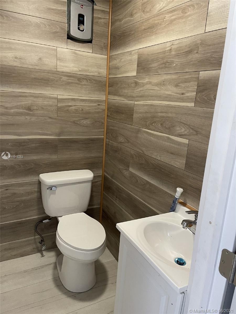 See details / 3597 sq. ft. $ 2021-03-24 0 Photo