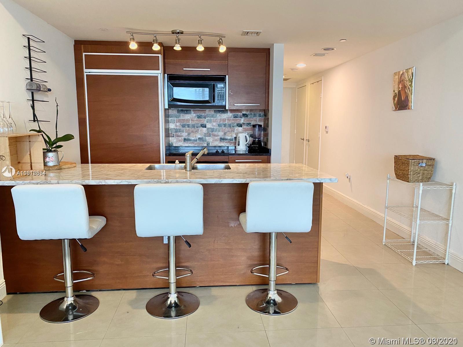 Ver detalles 2309 1 / 1 1086 sq. ft. $ 2021-03-25 0 foto