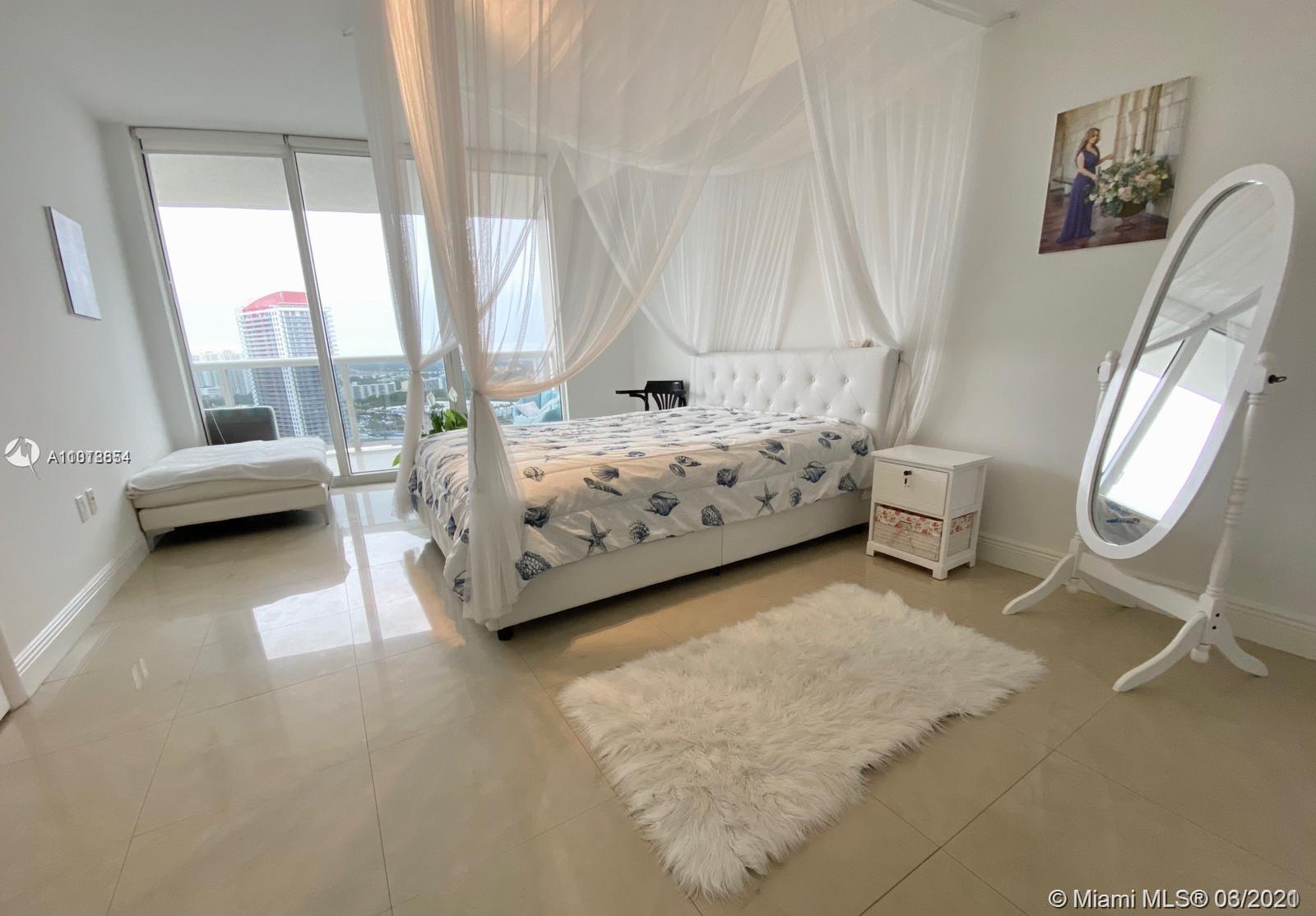 Ver detalles 2309 1 / 1 1086 sq. ft. $ 2021-03-25 0 foto