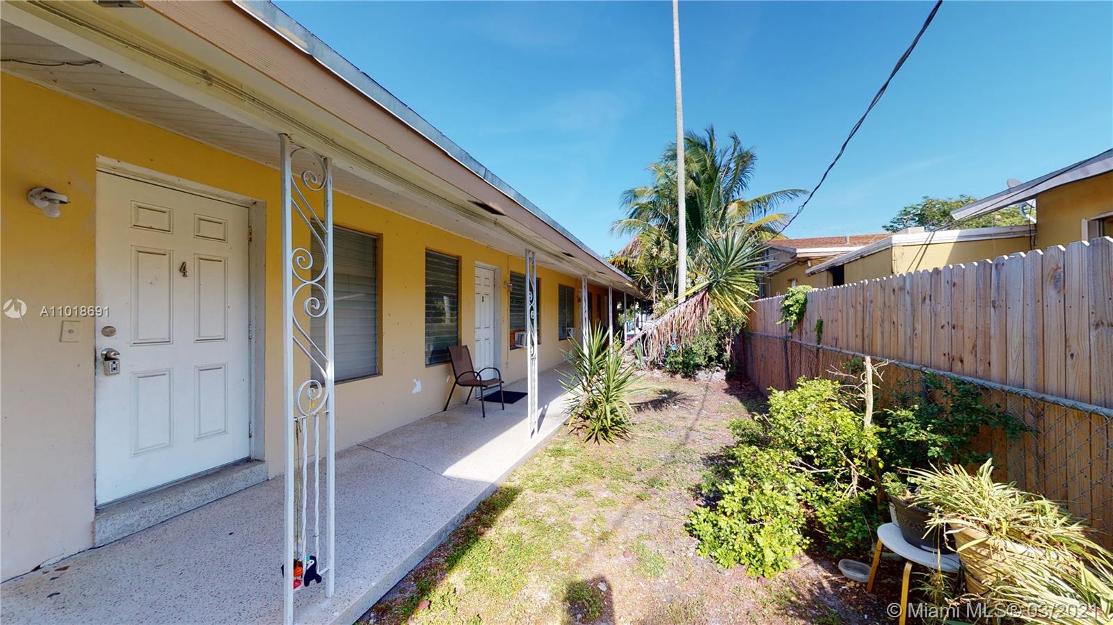 See details / 2848 sq. ft. $ 2021-03-25 0 Photo