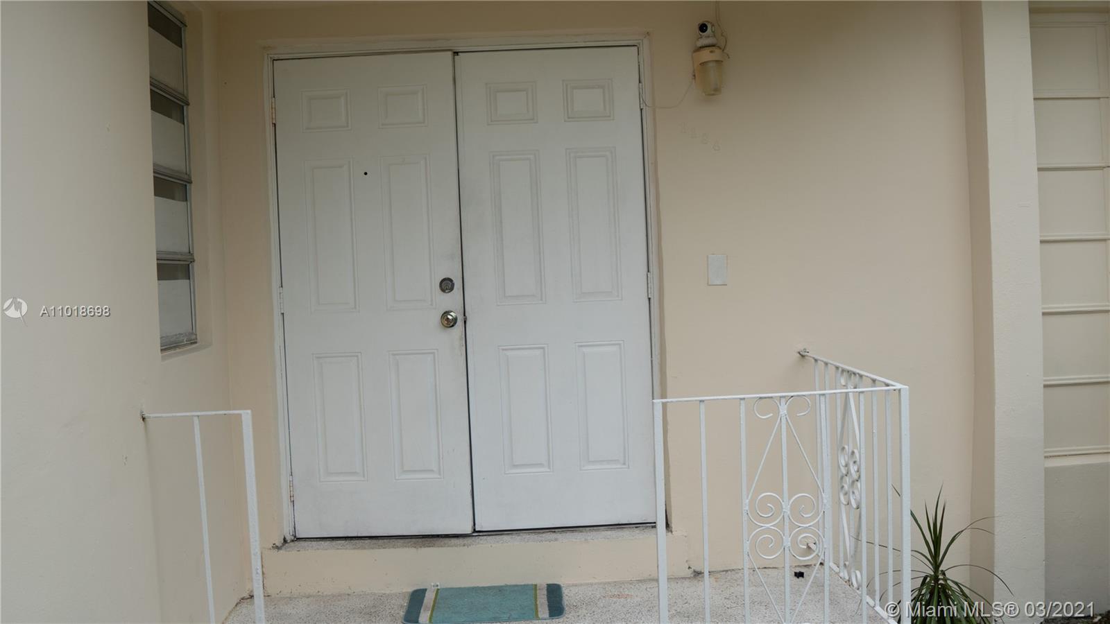 See details / 8709 sq. ft. $ 2021-03-25 0 Photo