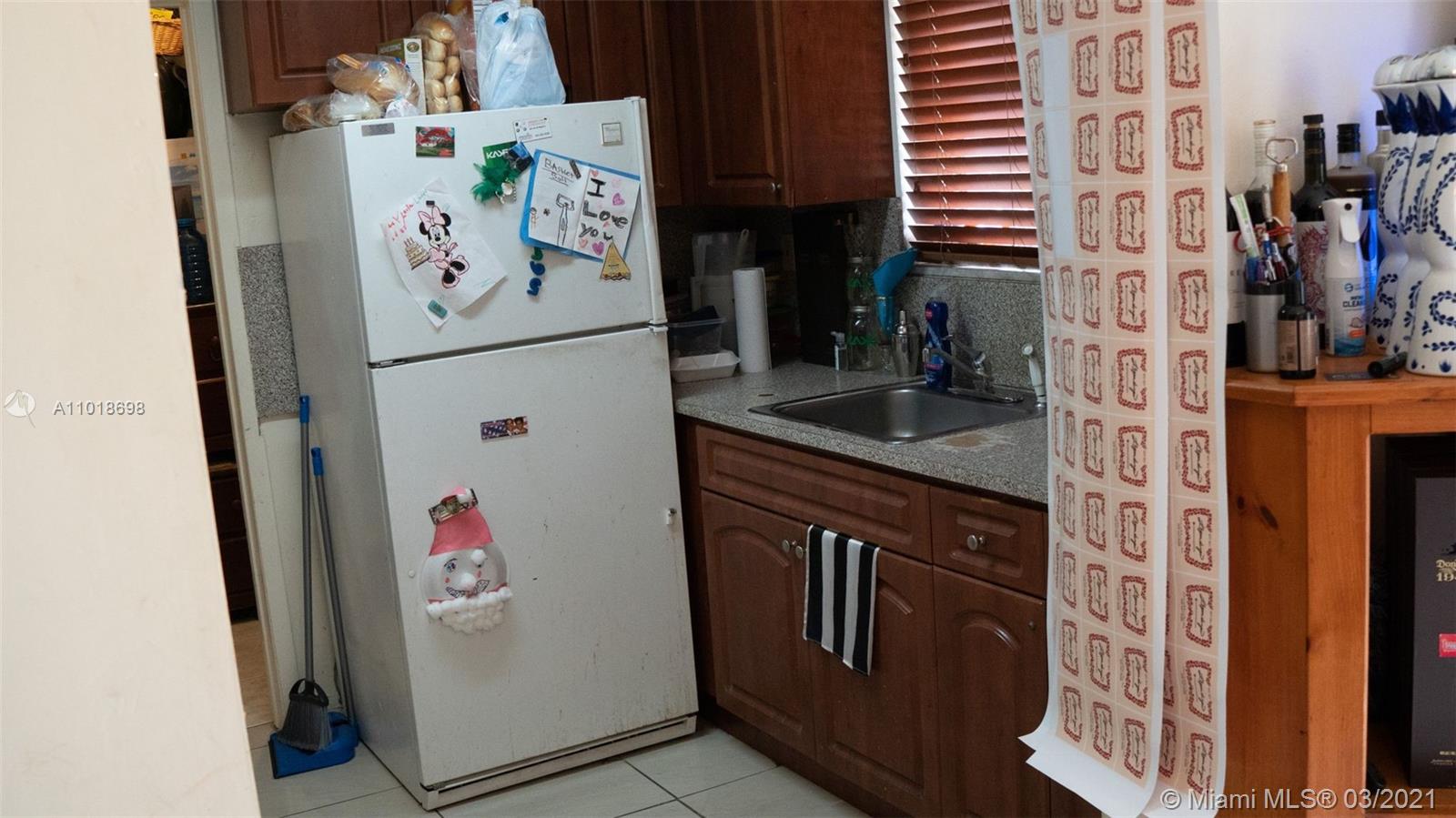 See details / 8709 sq. ft. $ 2021-03-25 0 Photo