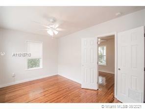 See details / 4726 sq. ft. $ 2021-04-02 0 Photo