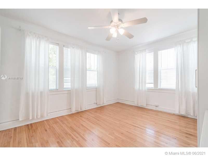 See details / 4726 sq. ft. $ 2021-04-02 0 Photo