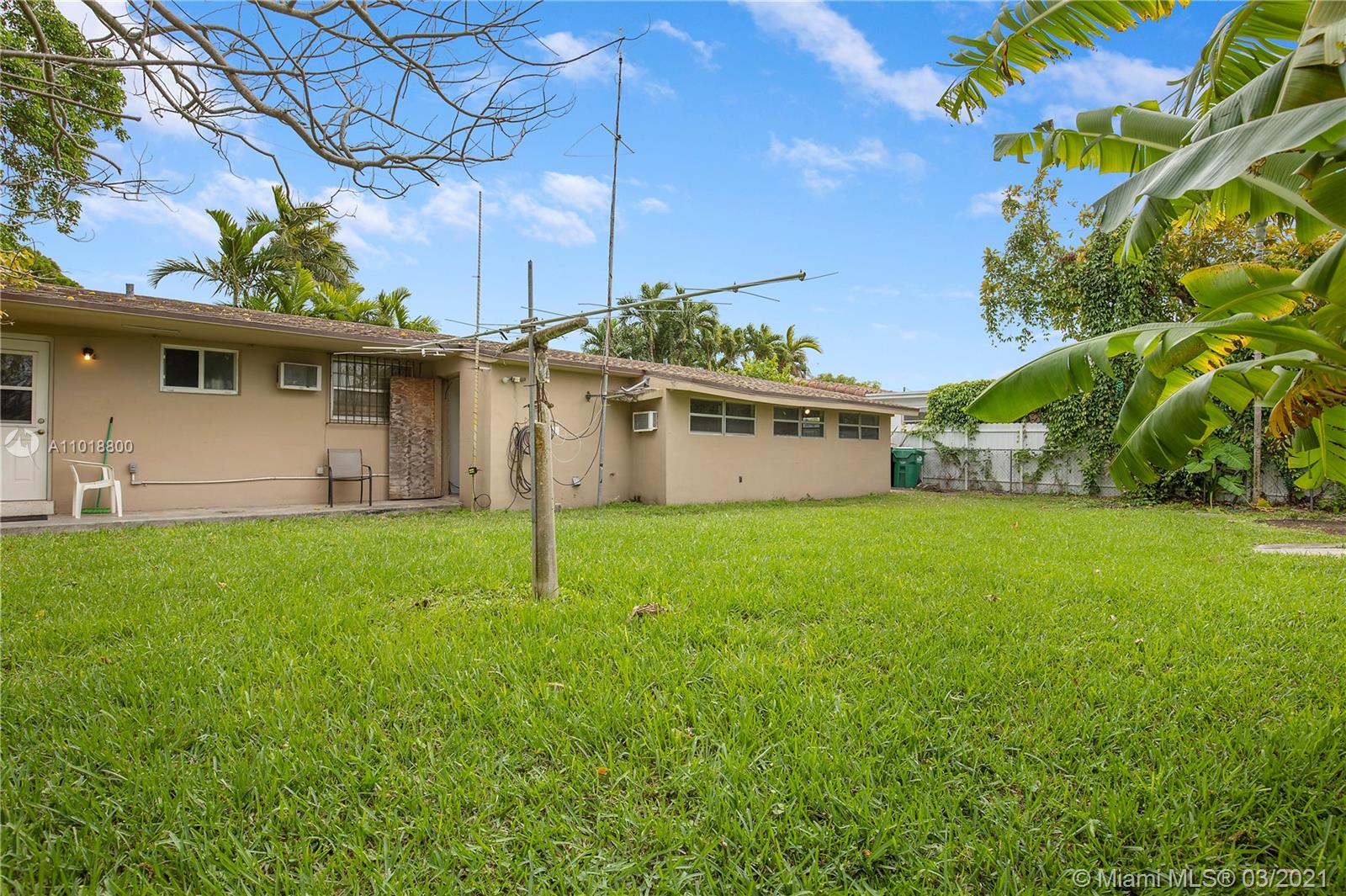 See details / 1980 sq. ft. $ 2021-03-25 0 Photo