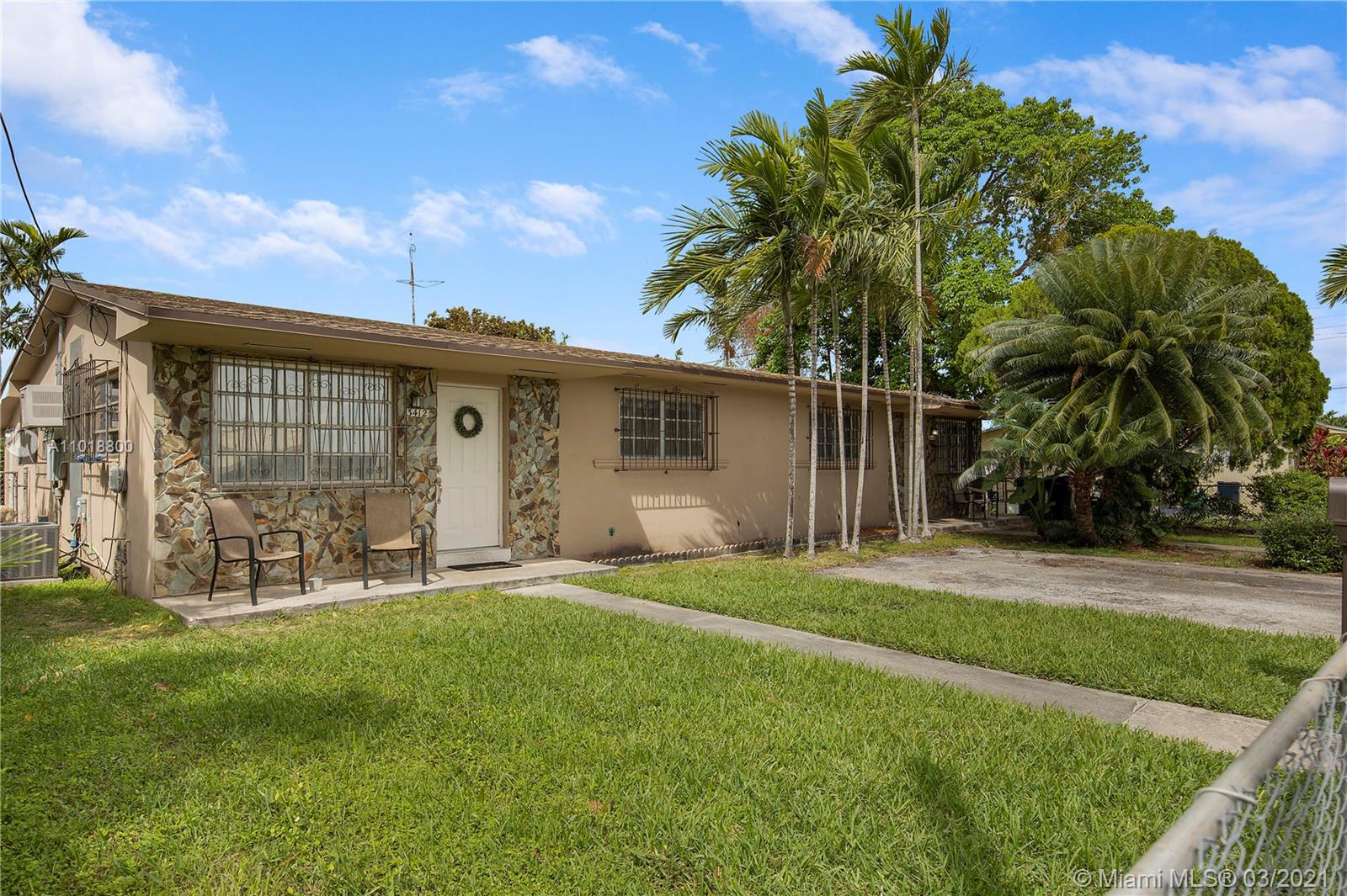 See details / 1980 sq. ft. $ 2021-03-25 0 Photo