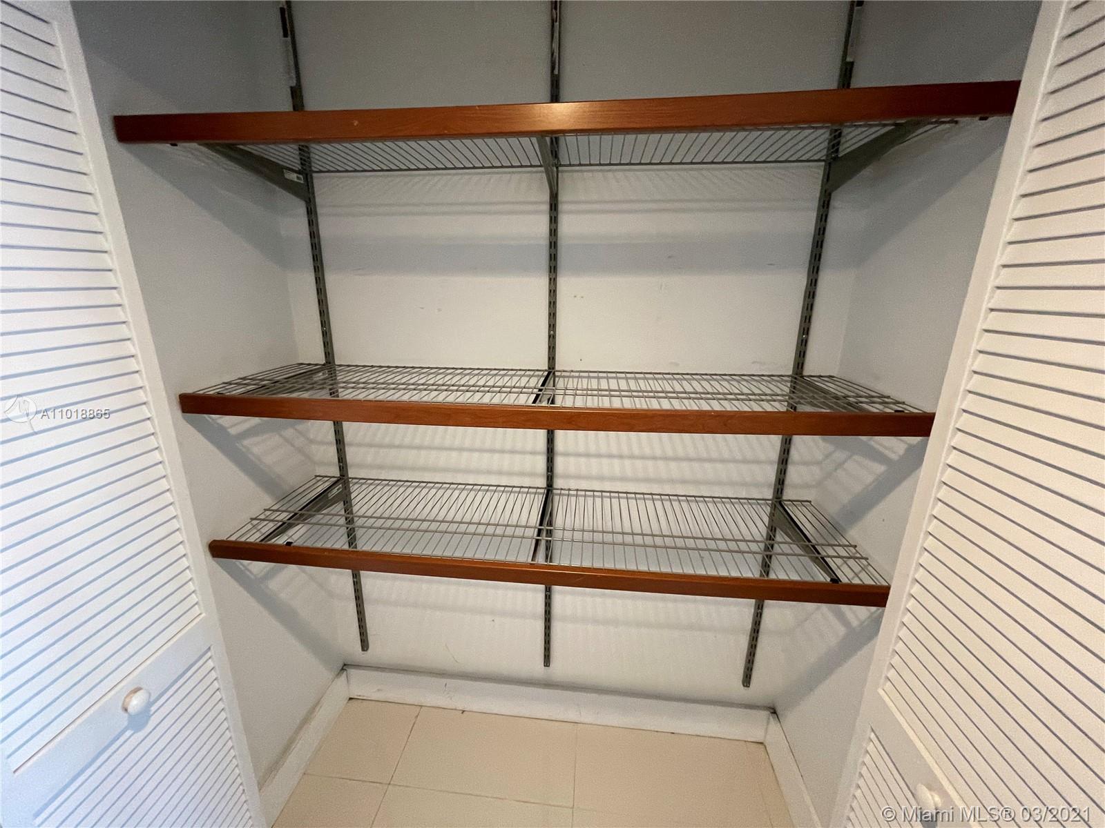 See details 4J 1 / 2 757 sq. ft. $ 2021-03-26 0 Photo