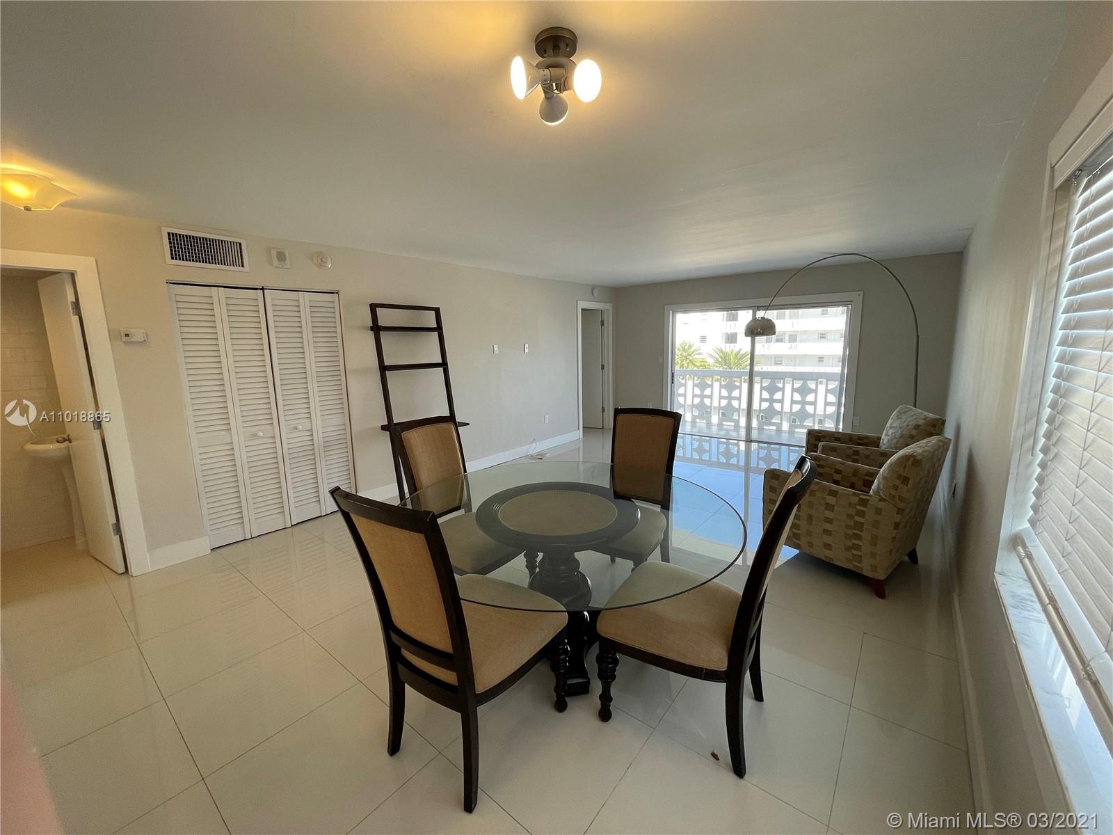 See details 4J 1 / 2 757 sq. ft. $ 2021-03-26 0 Photo