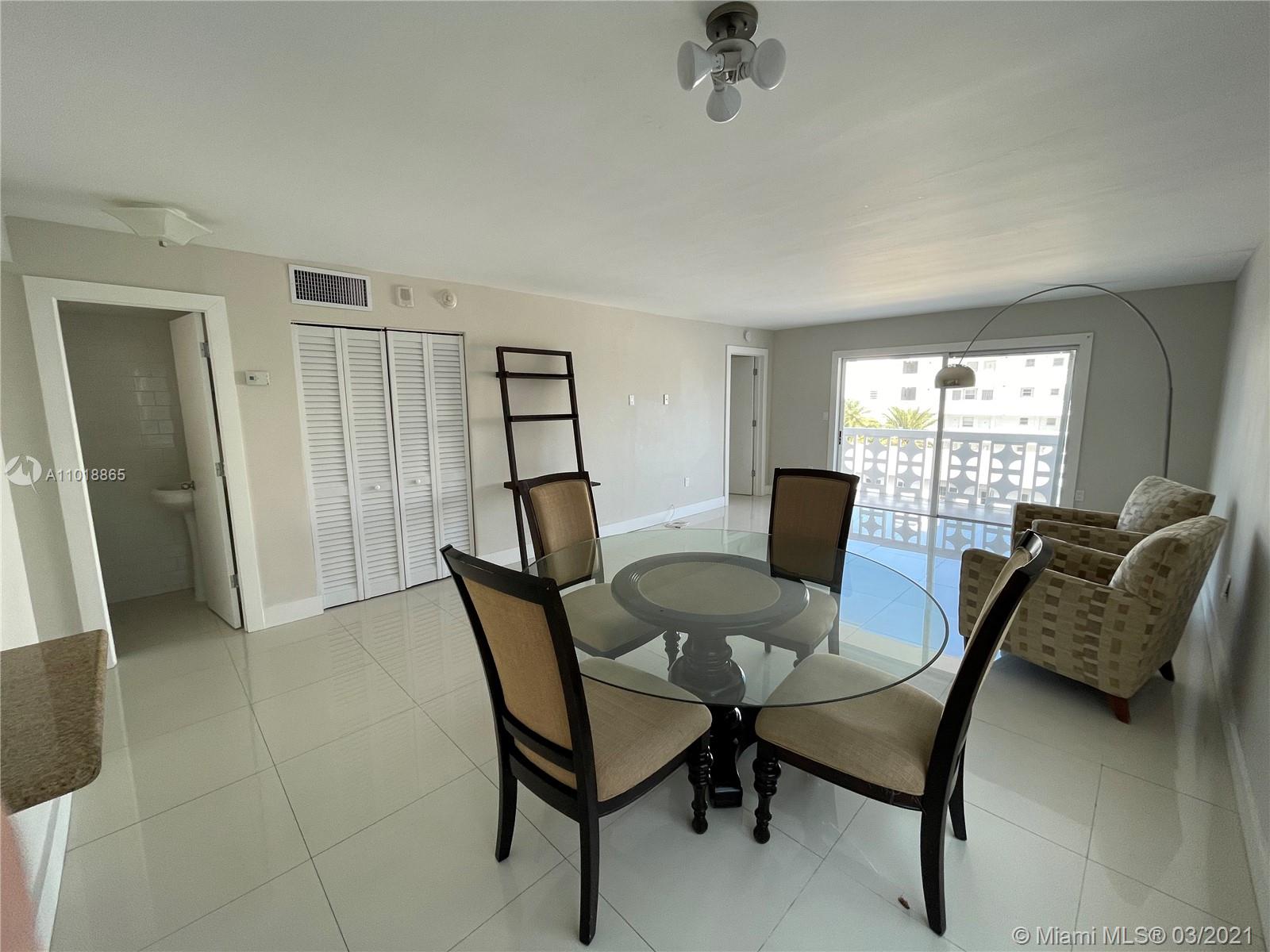 See details 4J 1 / 2 757 sq. ft. $ 2021-03-26 0 Photo