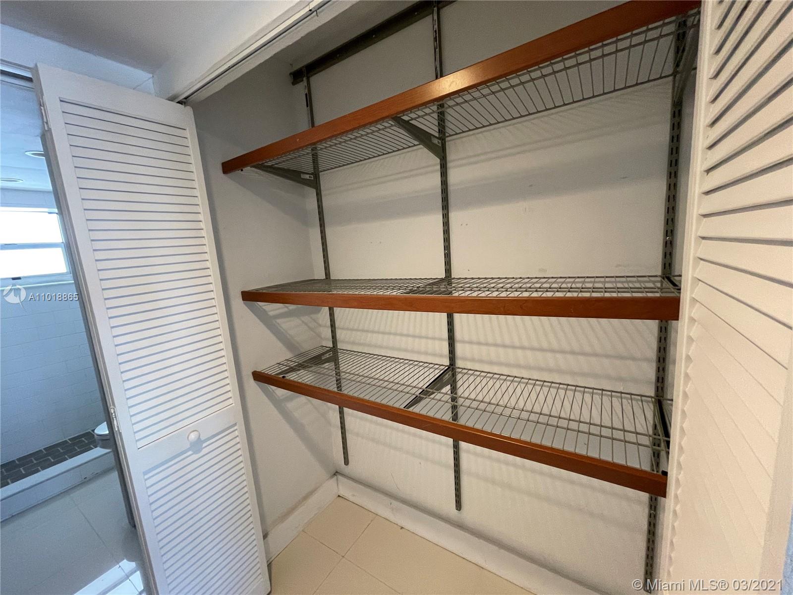 See details 4J 1 / 2 757 sq. ft. $ 2021-03-26 0 Photo