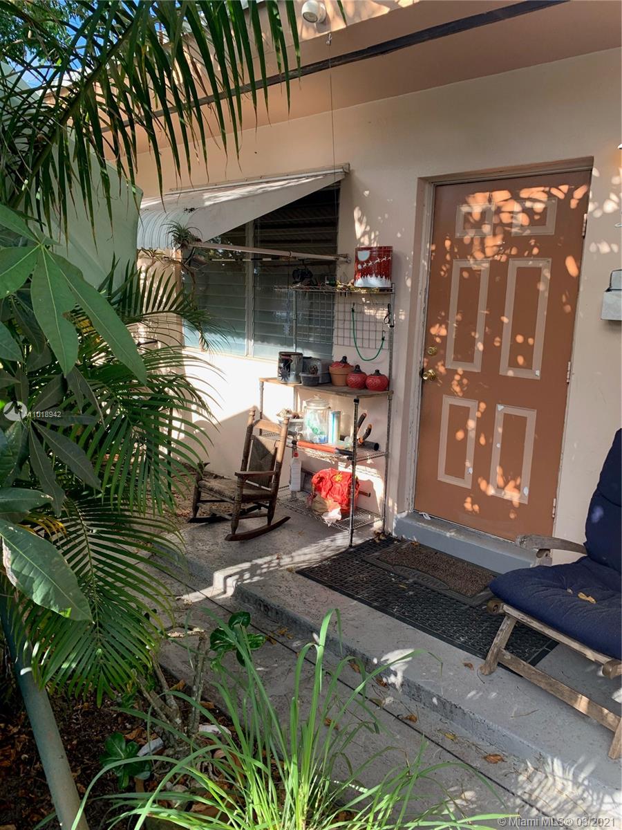 See details / 1330 sq. ft. $ 2021-04-12 0 Photo