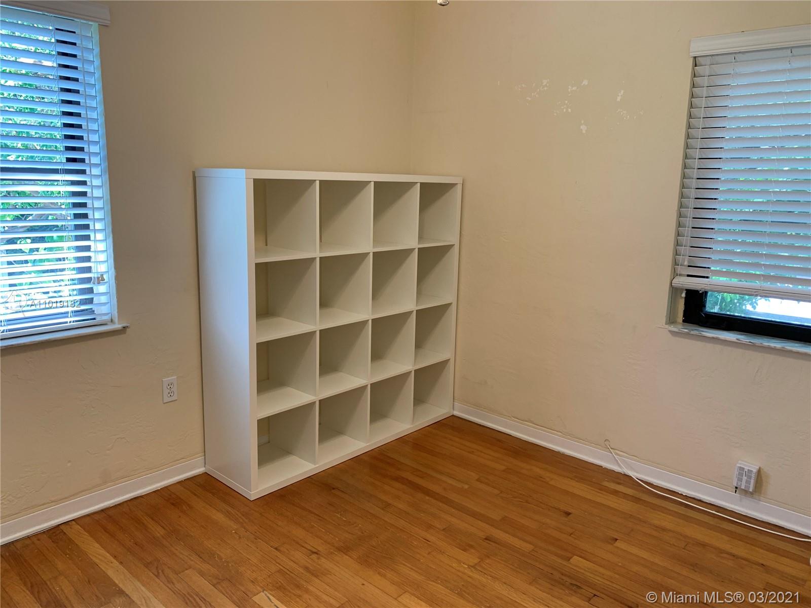 See details / 1492 sq. ft. $ 2021-04-17 0 Photo