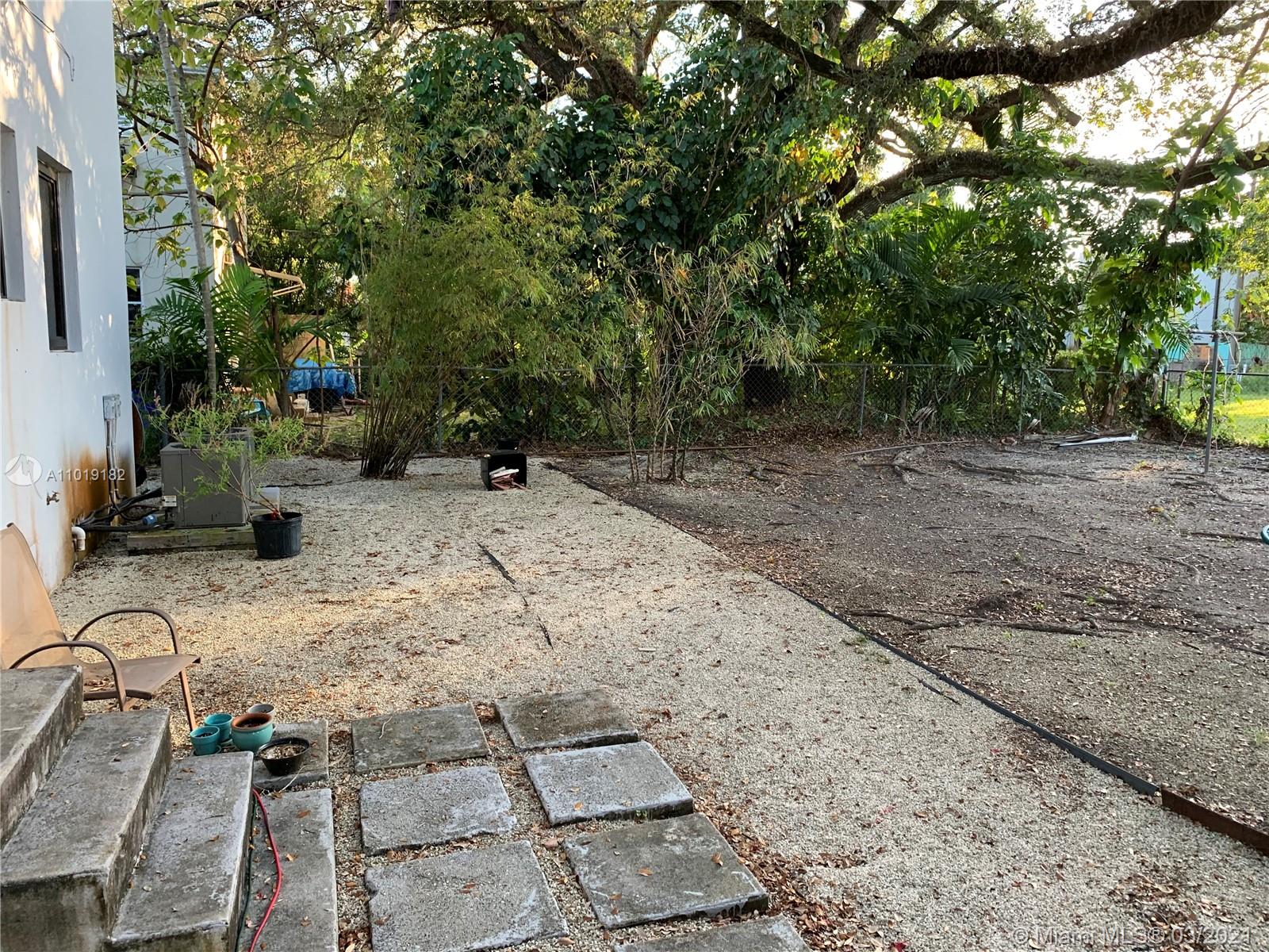 See details / 1492 sq. ft. $ 2021-04-17 0 Photo