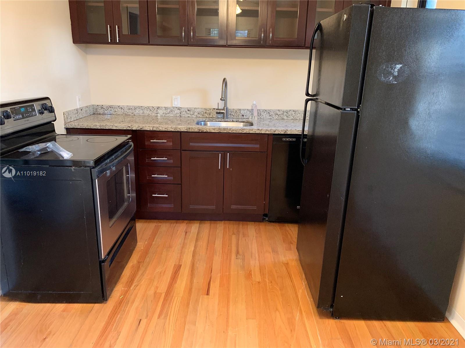 See details / 1492 sq. ft. $ 2021-04-17 0 Photo