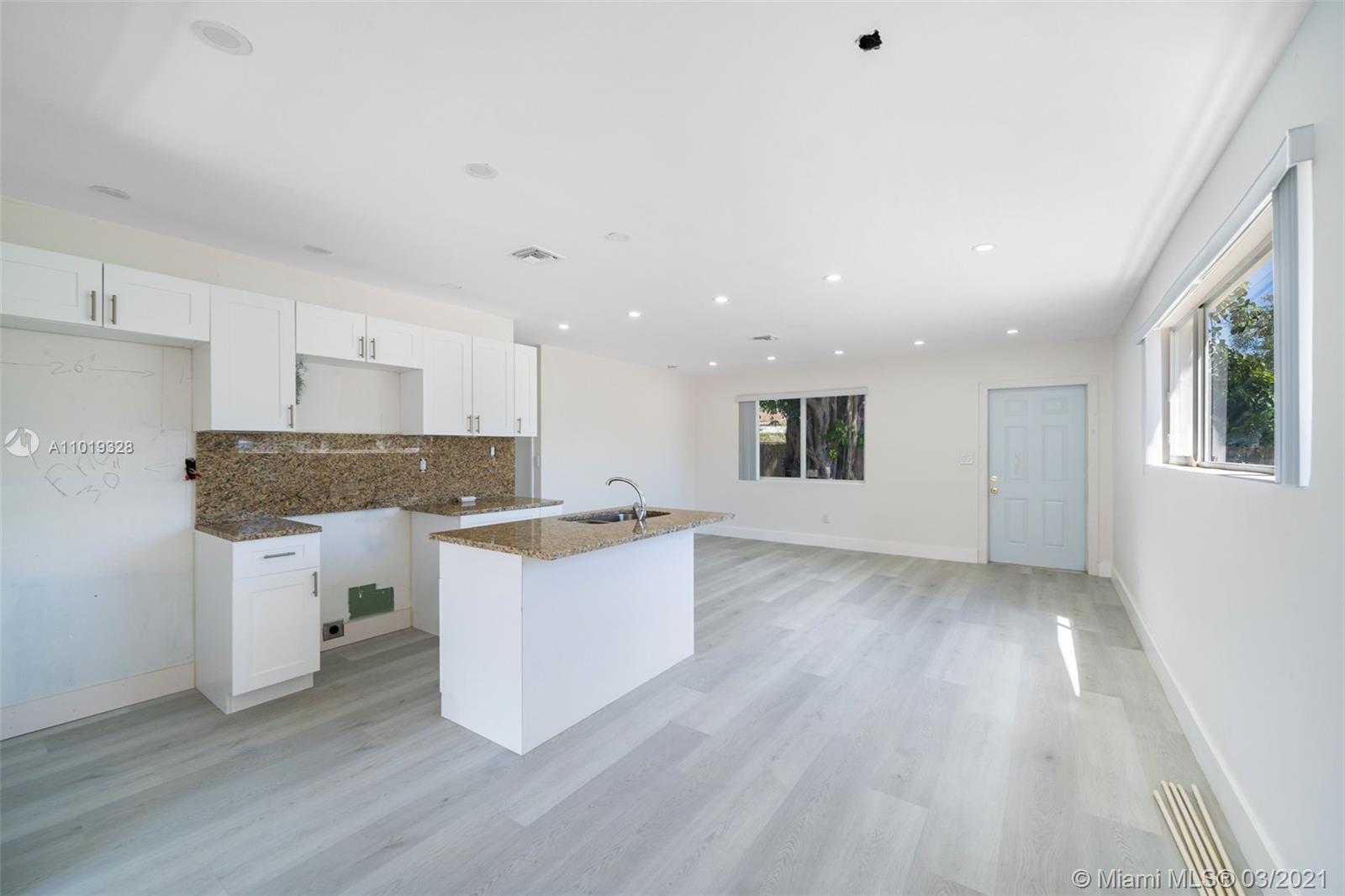 See details / 1576 sq. ft. $ 2021-03-26 0 Photo
