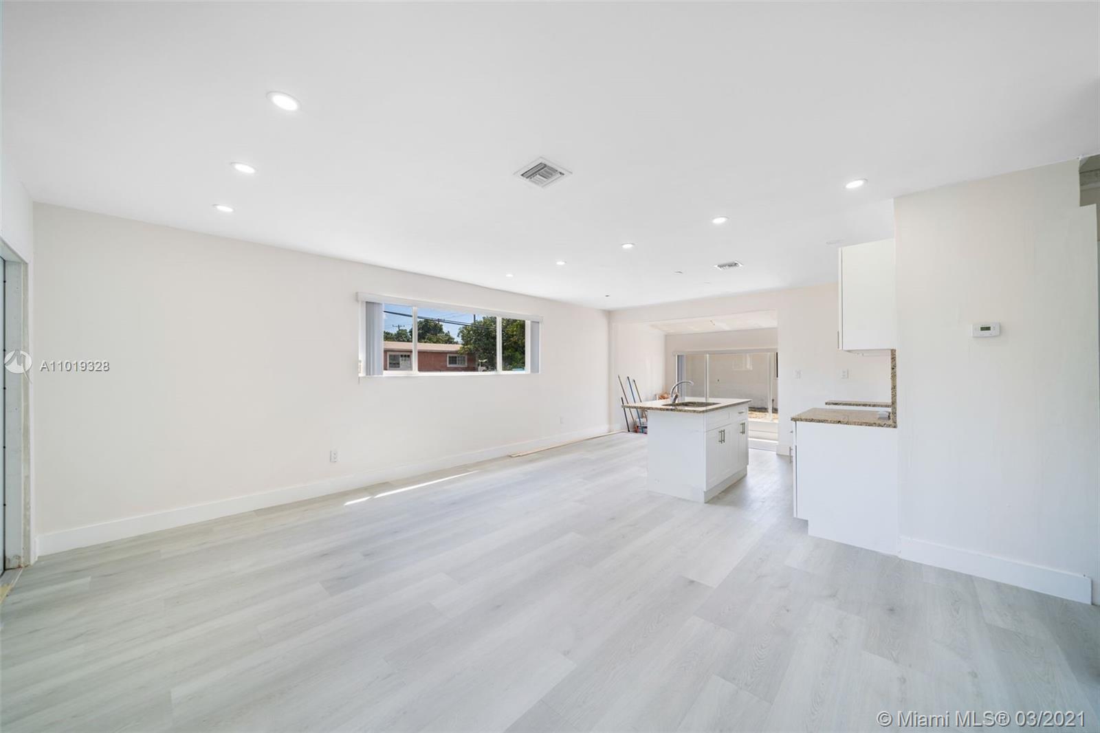 See details / 1576 sq. ft. $ 2021-03-26 0 Photo
