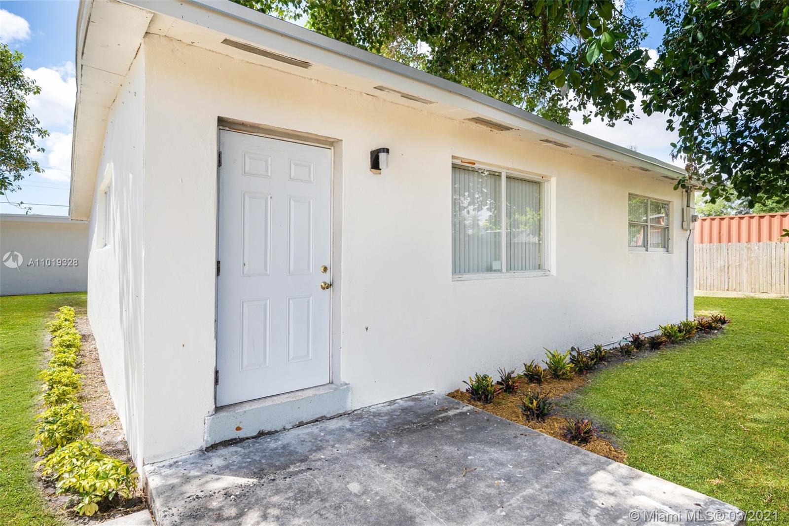 See details / 1576 sq. ft. $ 2021-03-26 0 Photo