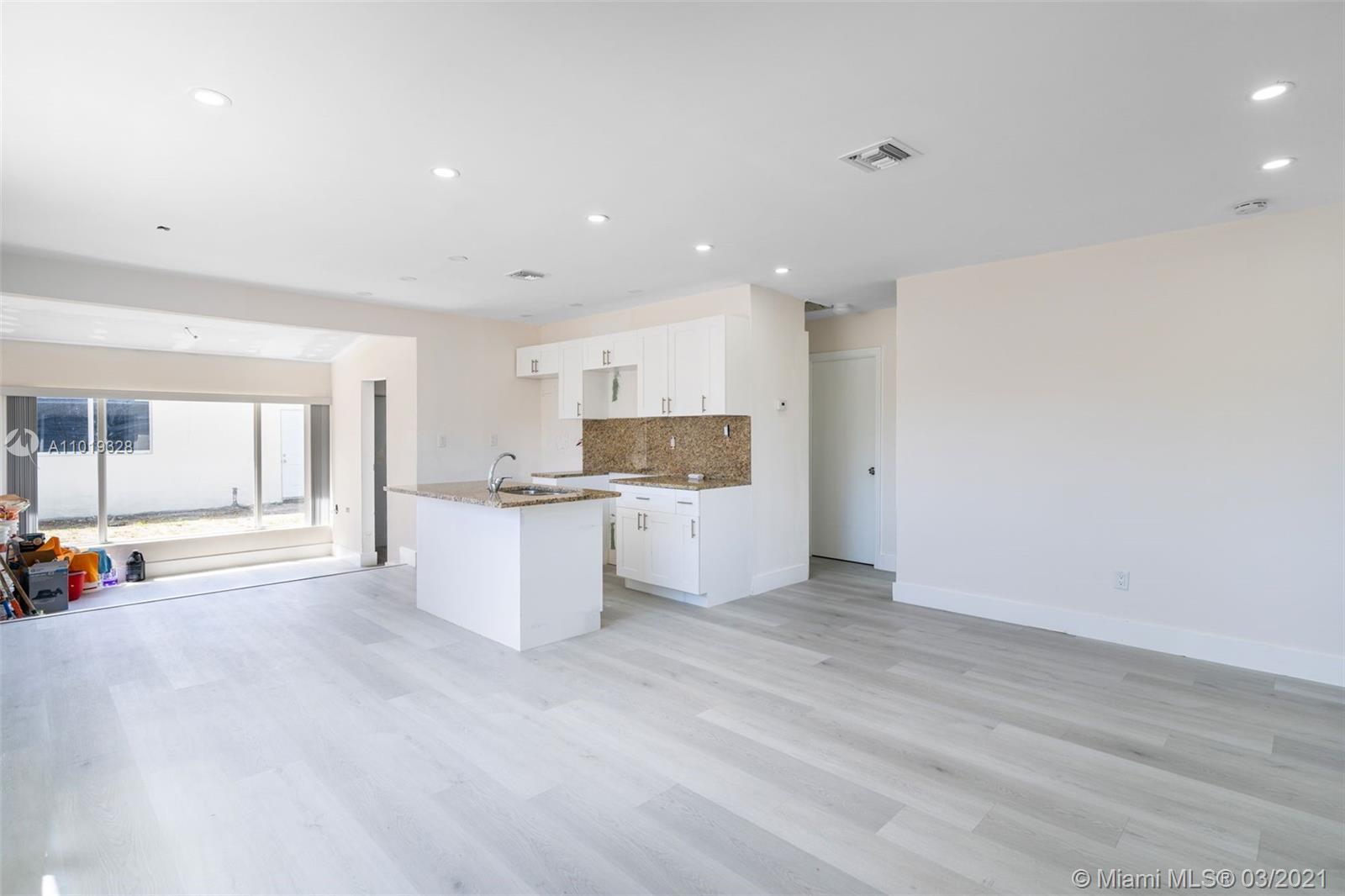 See details / 1576 sq. ft. $ 2021-03-26 0 Photo