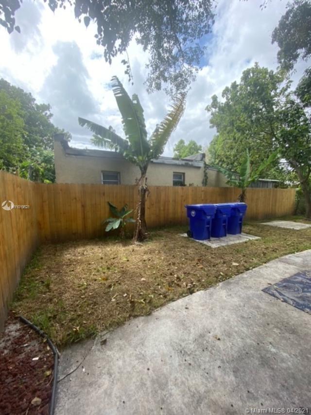 See details / 1599 sq. ft. $ 2021-04-02 0 Photo