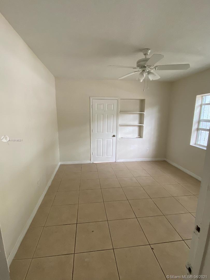 See details / 1599 sq. ft. $ 2021-04-02 0 Photo