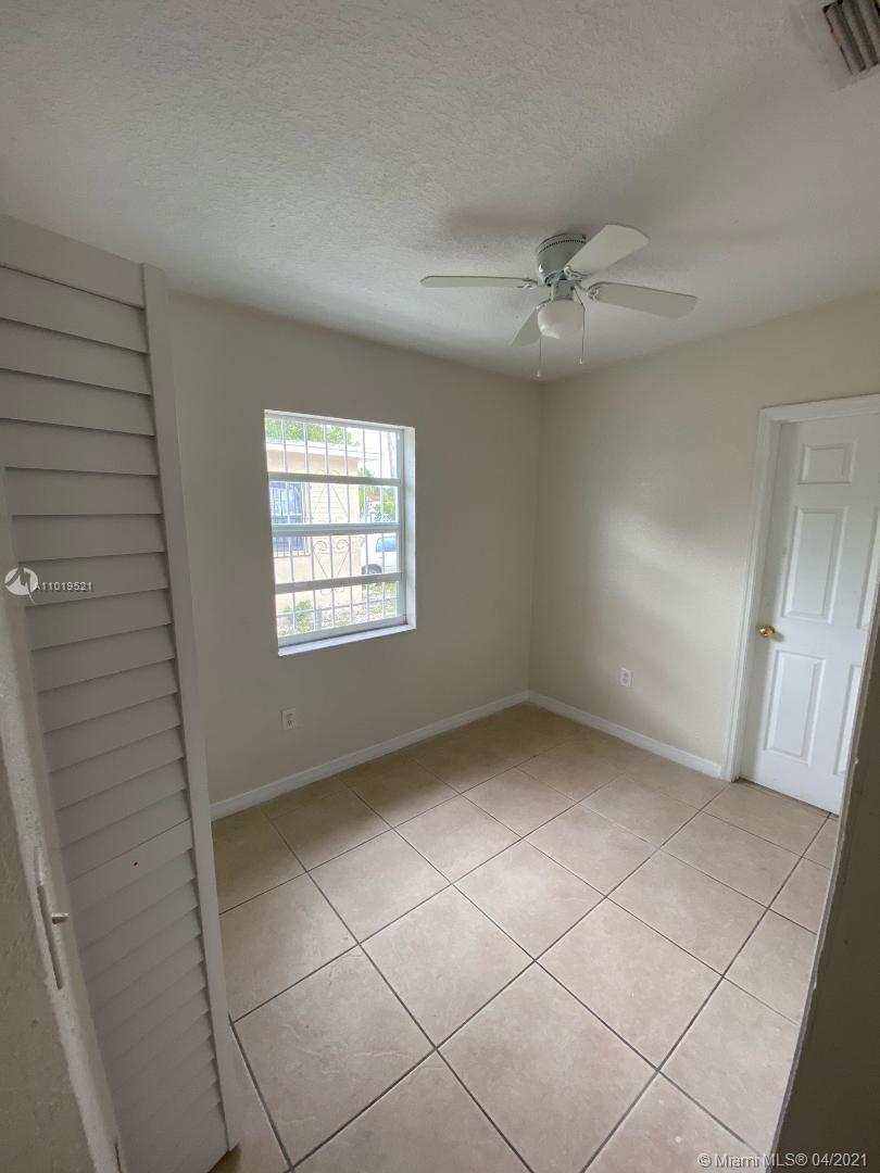 See details / 1599 sq. ft. $ 2021-04-02 0 Photo