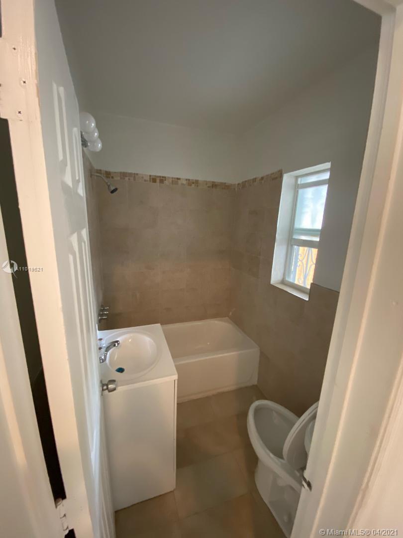 See details / 1599 sq. ft. $ 2021-04-02 0 Photo
