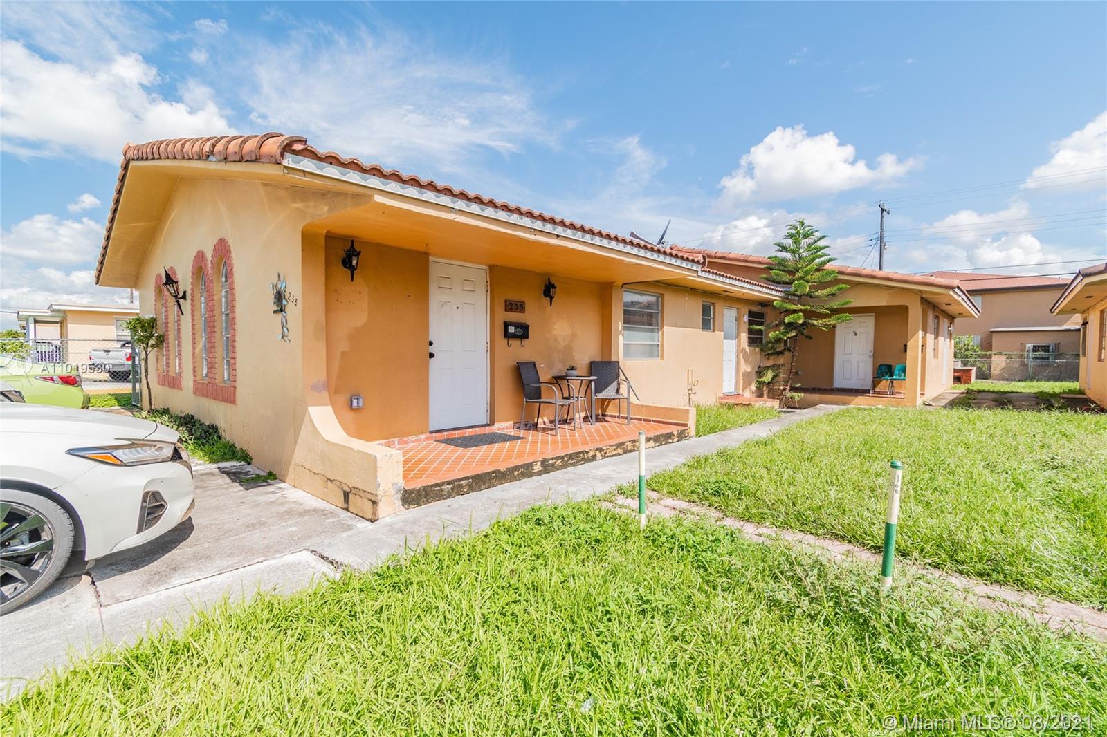 See details / 2374 sq. ft. $ 2021-03-27 0 Photo