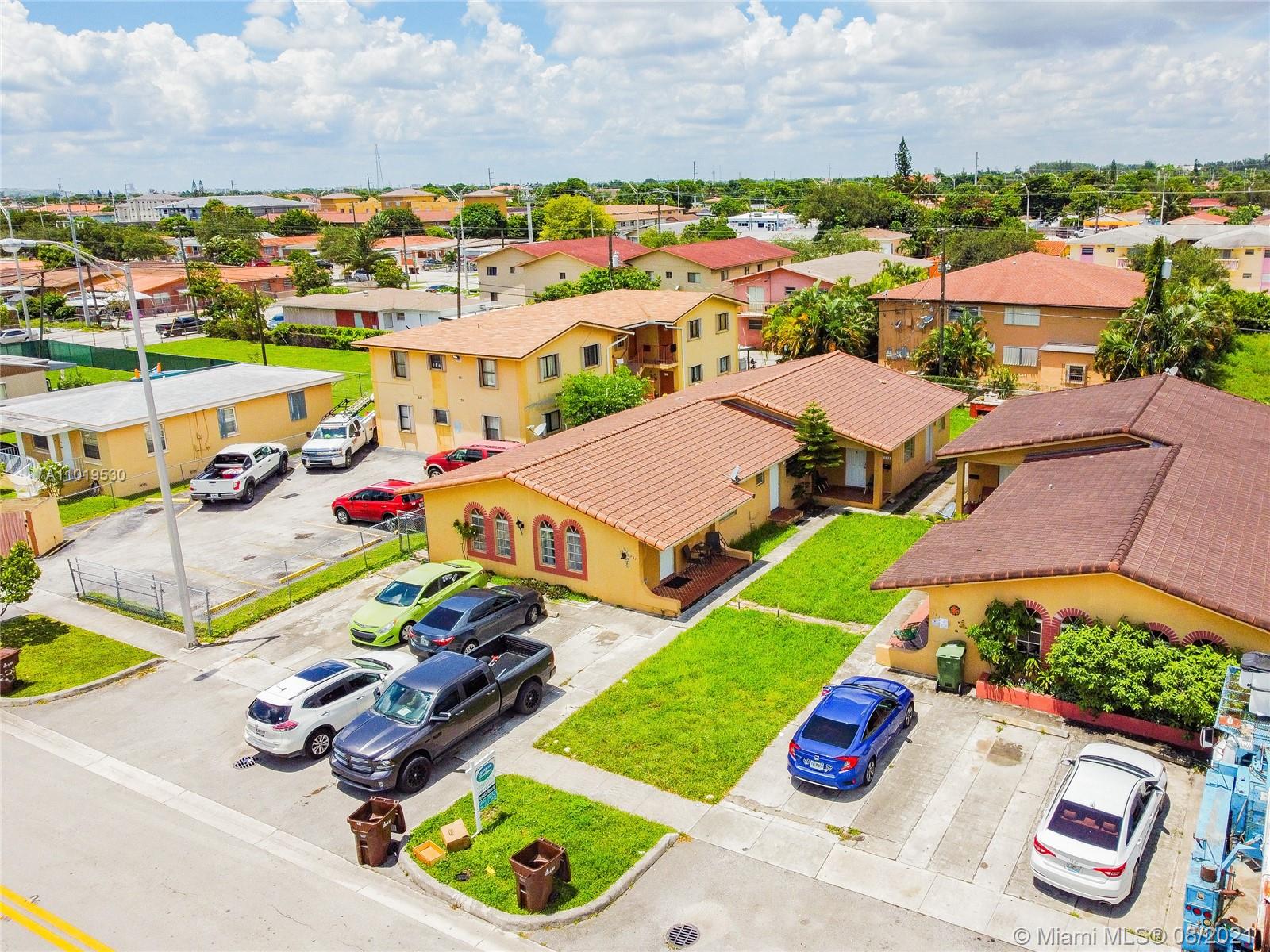 See details / 2374 sq. ft. $ 2021-03-27 0 Photo