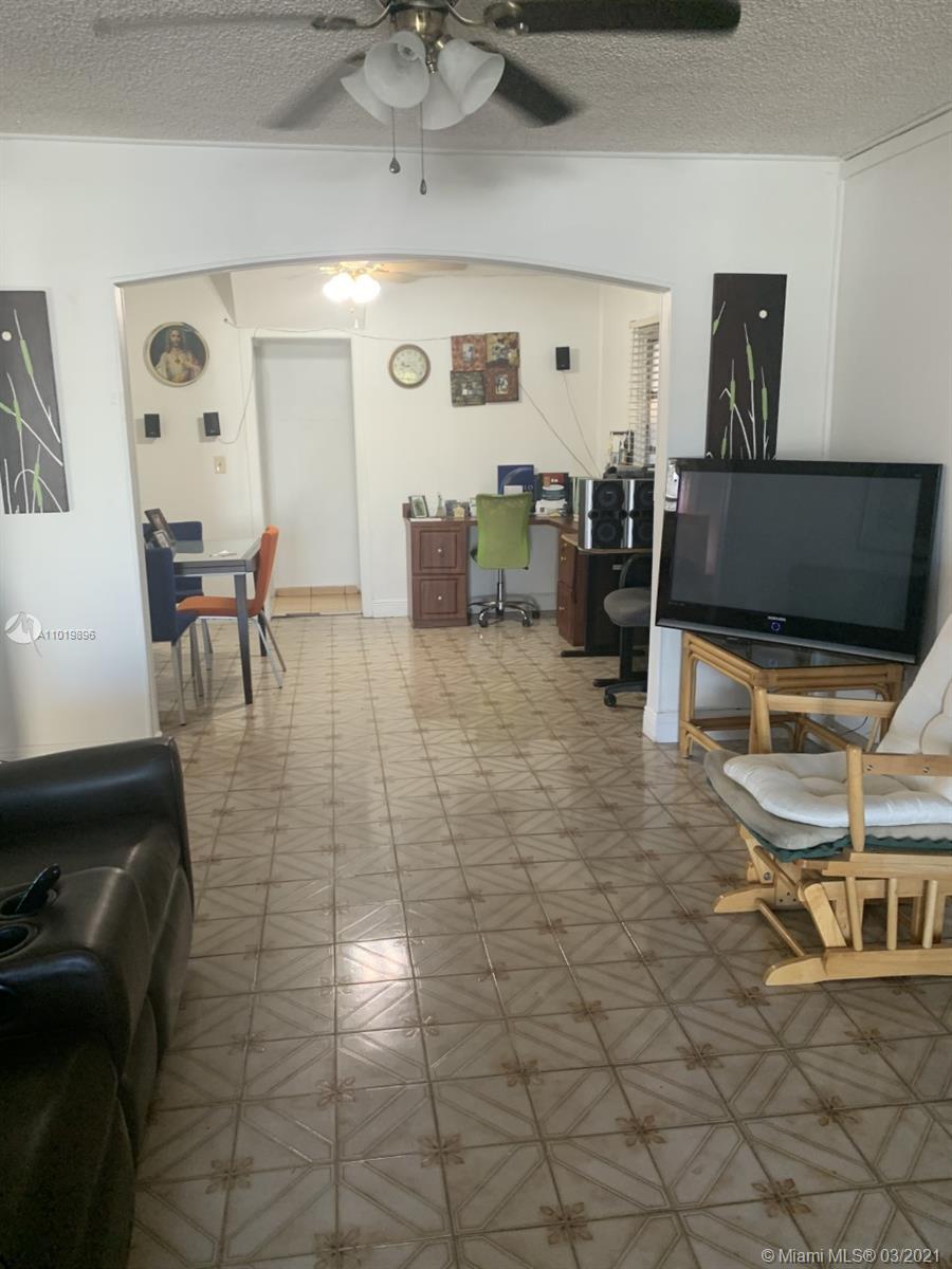 See details / 1741 sq. ft. $ 2021-03-29 0 Photo