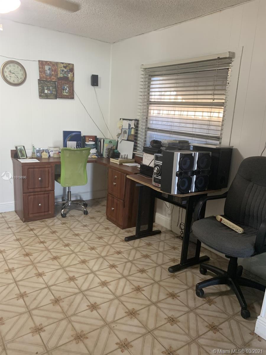 See details / 1741 sq. ft. $ 2021-03-29 0 Photo