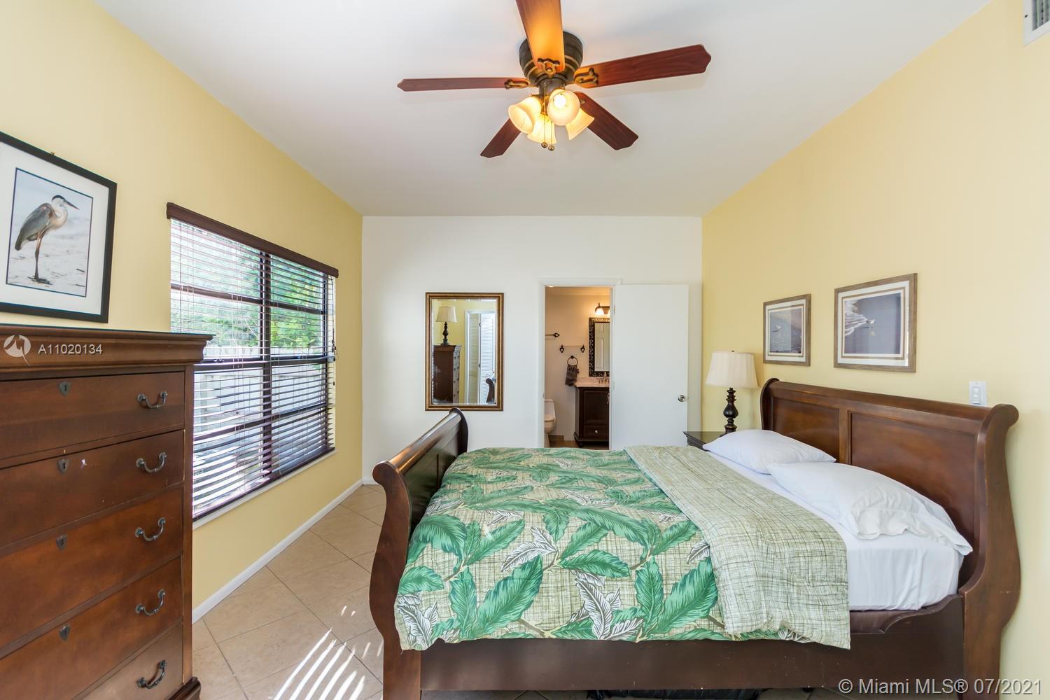 See details / sq. ft. $ 2021-03-29 0 Photo