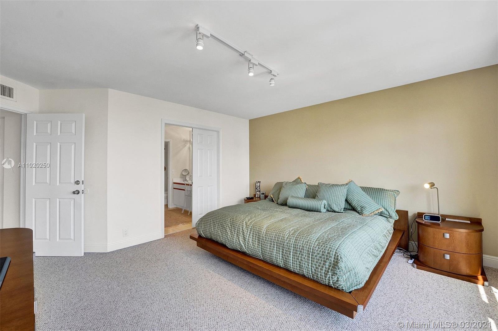 Photo of 3500 Mystic Pointe Dr #2508, Aventura, Florida, 33180 -