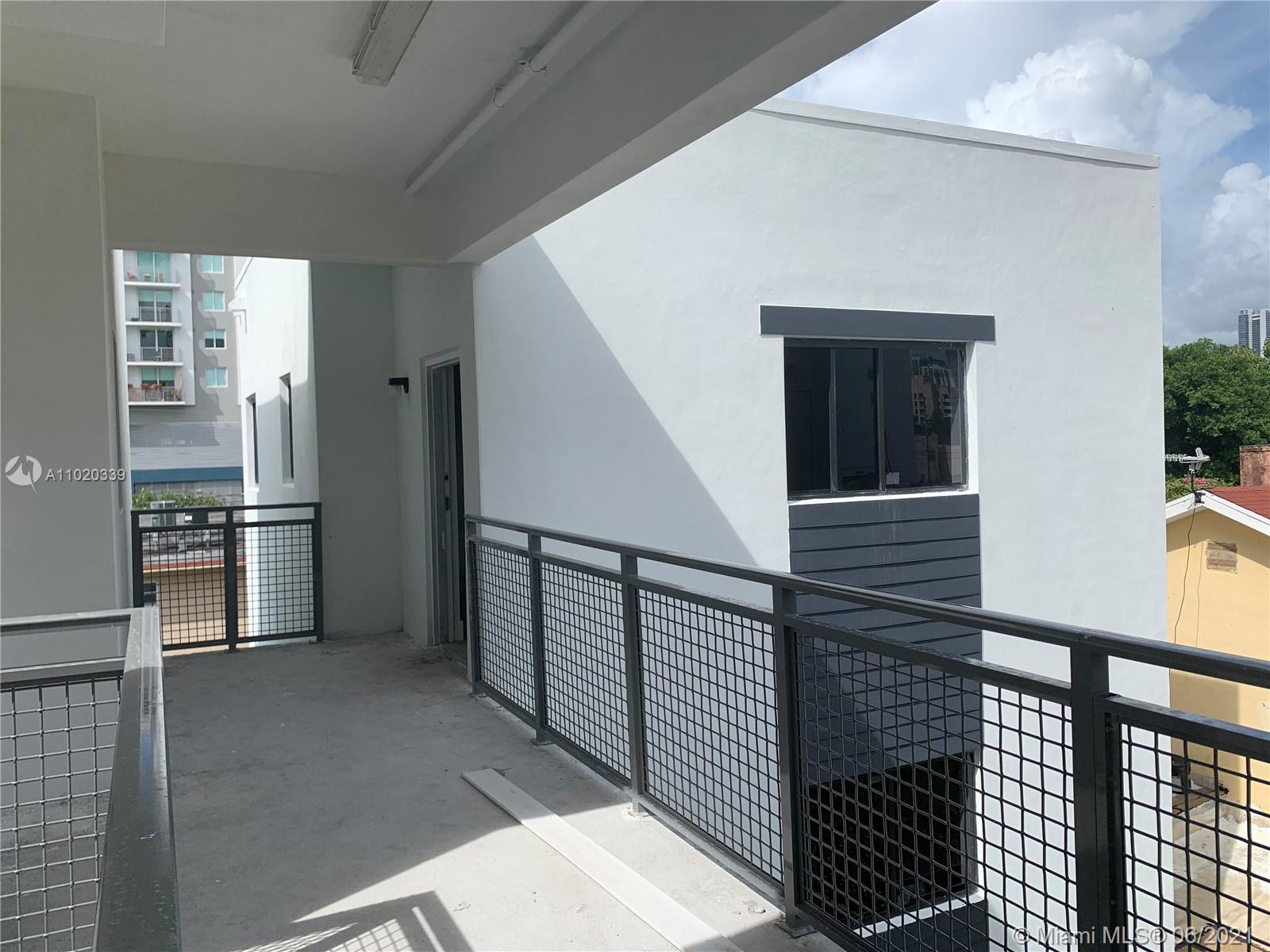 See details / sq. ft. $ 2021-03-30 0 Photo