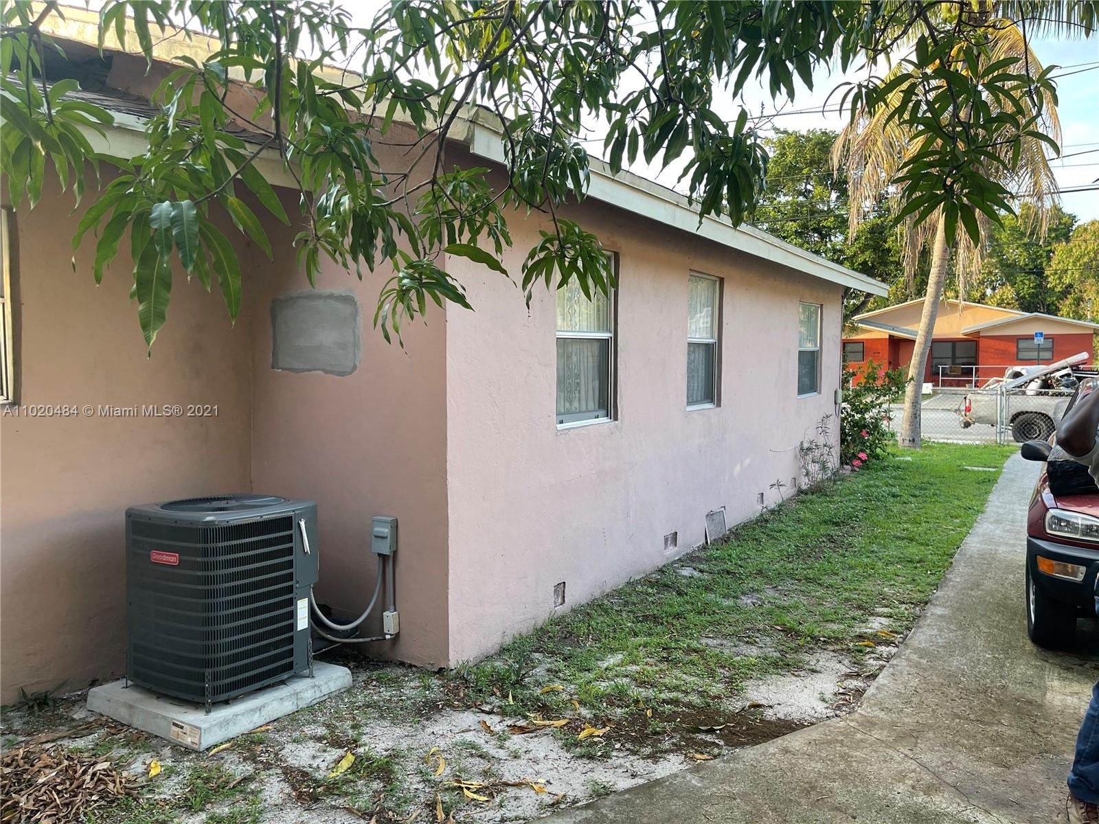 See details / 1830 sq. ft. $ 2021-03-30 0 Photo