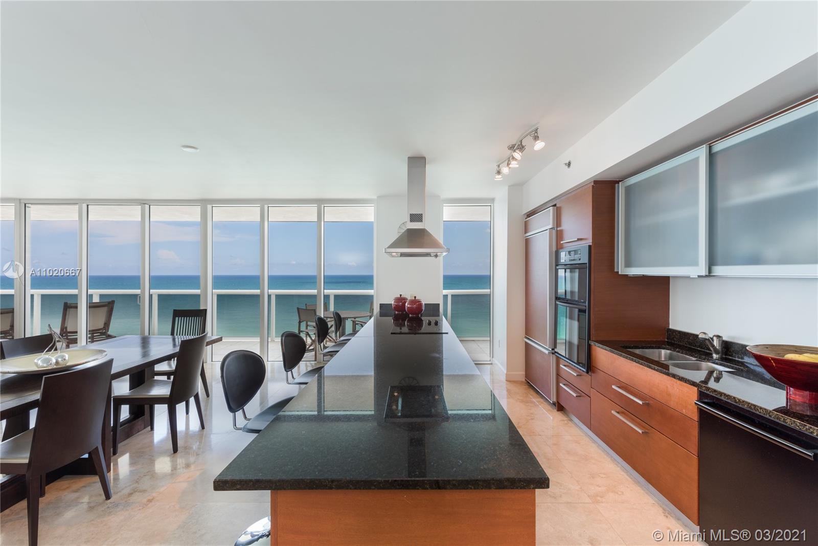 See details 1401 3 / 3 2065 sq. ft. $ 2021-04-16 0 Photo