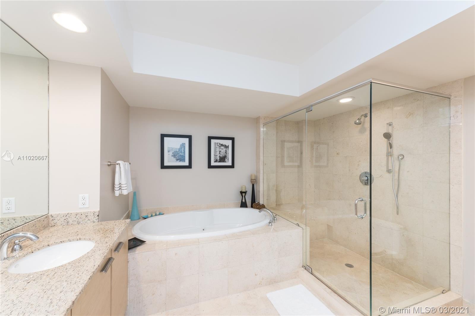 See details 1401 3 / 3 2065 sq. ft. $ 2021-04-16 0 Photo