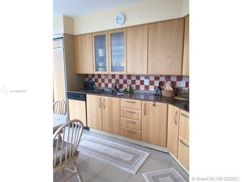 Photo of 19111 Collins Ave #606, Sunny Isles Beach, Florida, 33160 - EAT IN KITCHEN