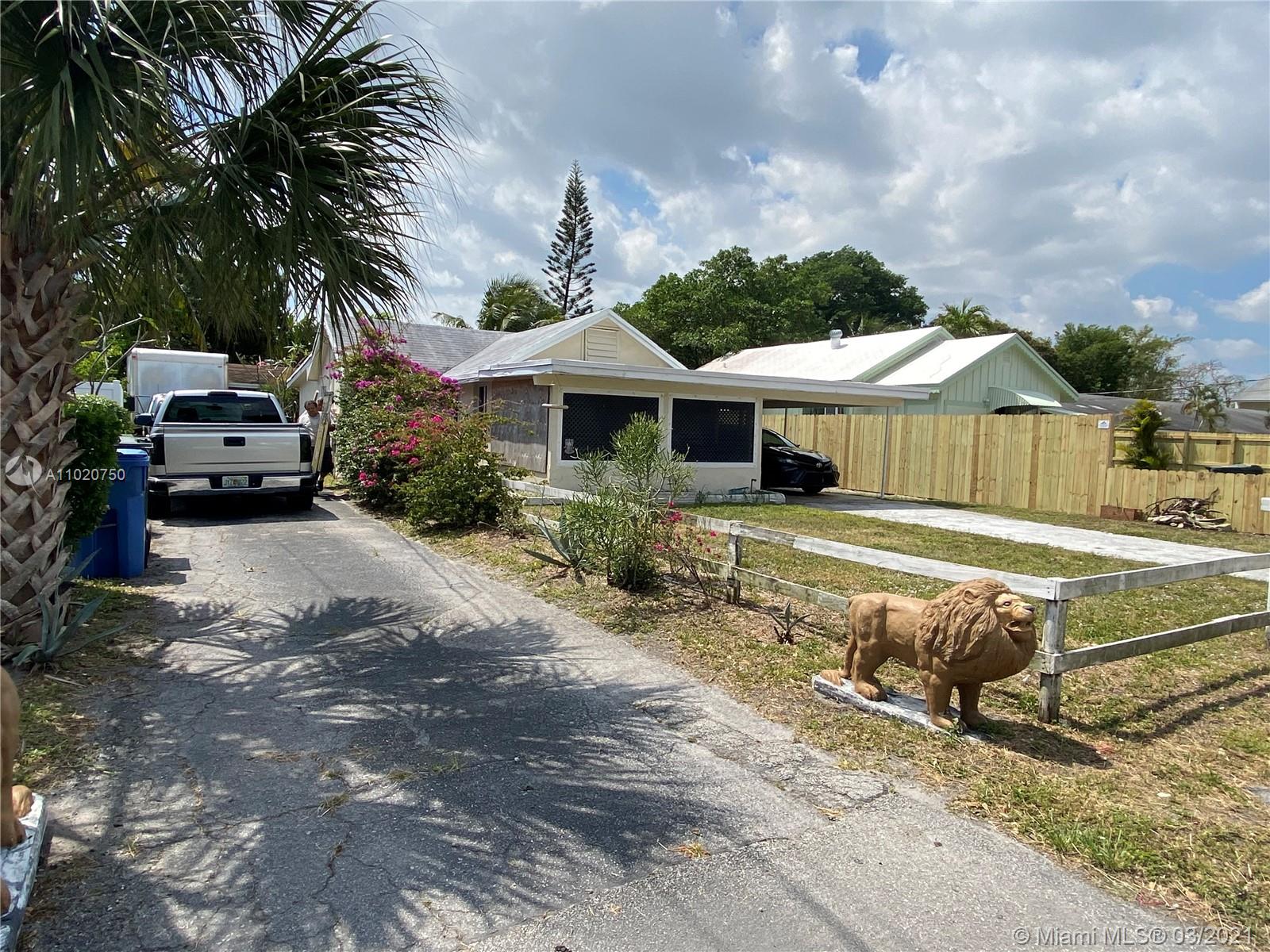 See details / 1699 sq. ft. $ 2021-03-30 0 Photo