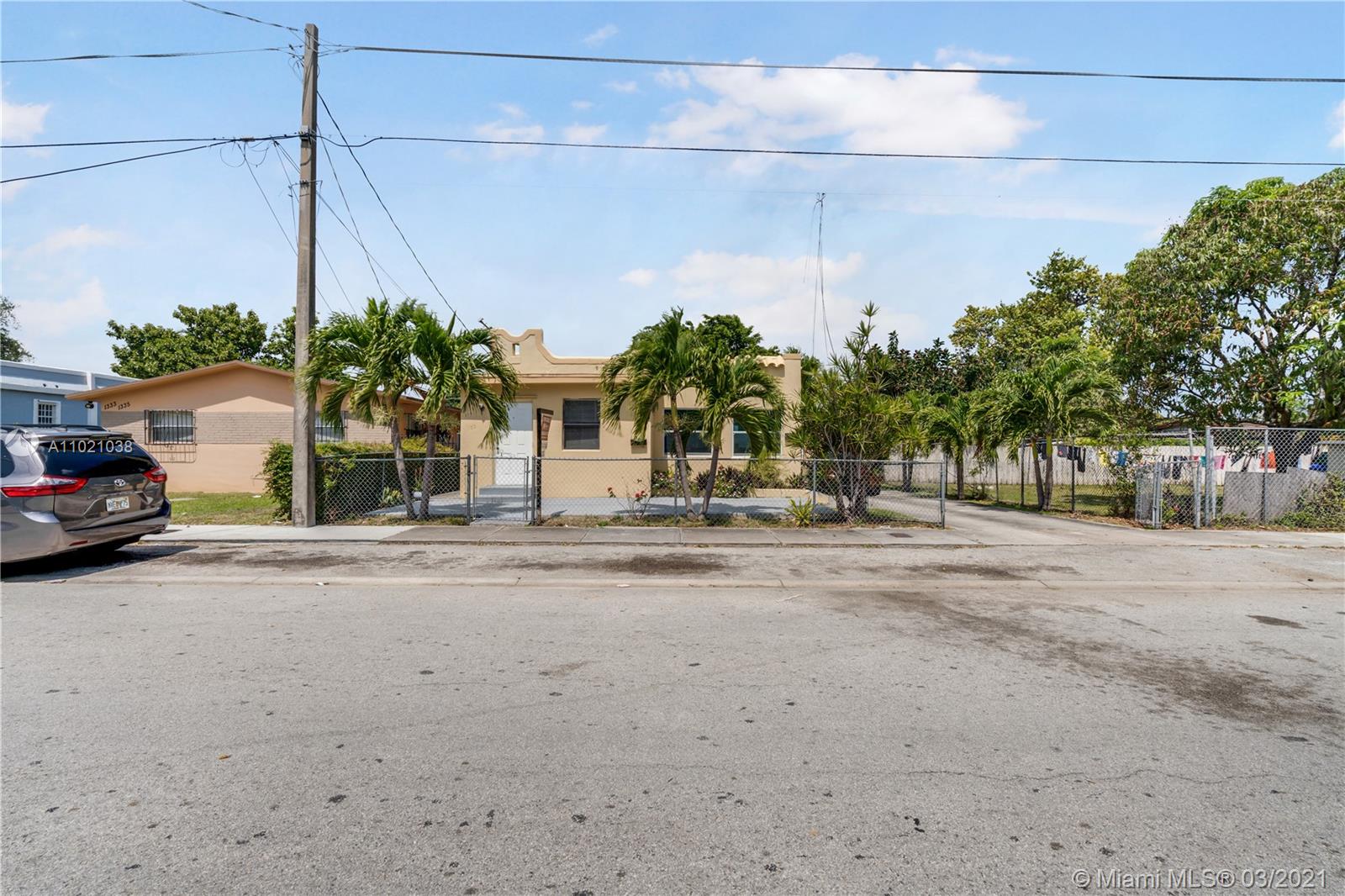 See details / 1800 sq. ft. $ 2021-03-31 0 Photo