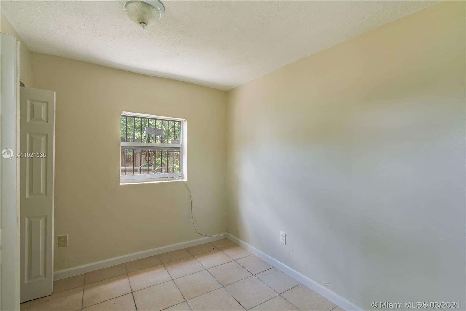 See details / 1800 sq. ft. $ 2021-03-31 0 Photo